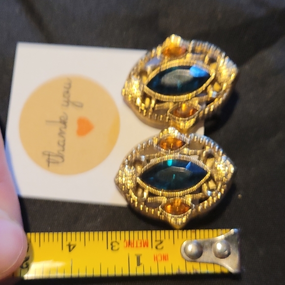 Vintage Costume Clip Ons - Picture 3 of 3